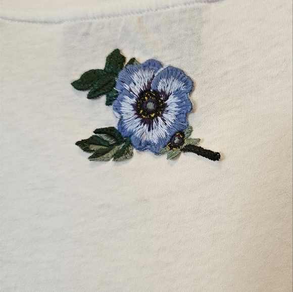 Authentic Gucci Oversized Weathered T-Shirt - Picture 5 of 11